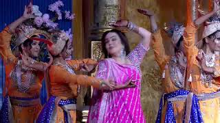 Nita Ambanis Dance on Krishna Bhajan at AkashShloka Wedding [upl. by Enirol921]