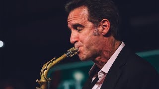 Amazing Saxophone Solo – Eric Marienthal [upl. by Saree]