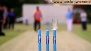 Muttiah Muralitharan vs Graham Swann Coin hitting Challenge MUST SEE [upl. by Harimas]