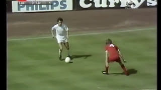 10081974 Charity Shield LEEDS UNITED v LIVERPOOL [upl. by Enylhsa]