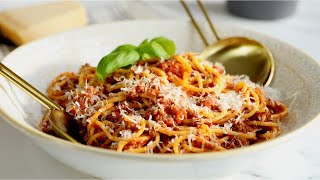 Traditional Spaghetti Bolognese Classic Italian Sauce [upl. by Atinuj]